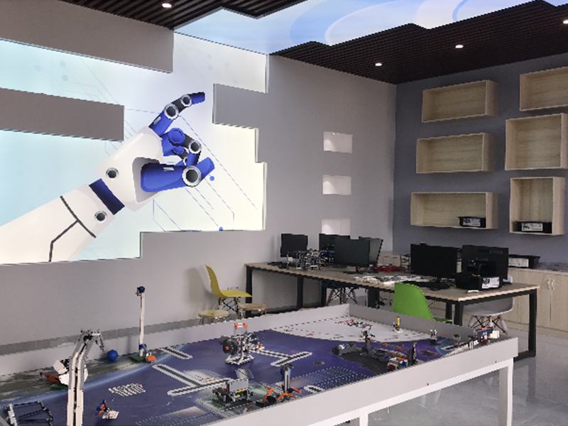 創(chuàng)客學(xué)校實(shí)驗(yàn)室設(shè)備